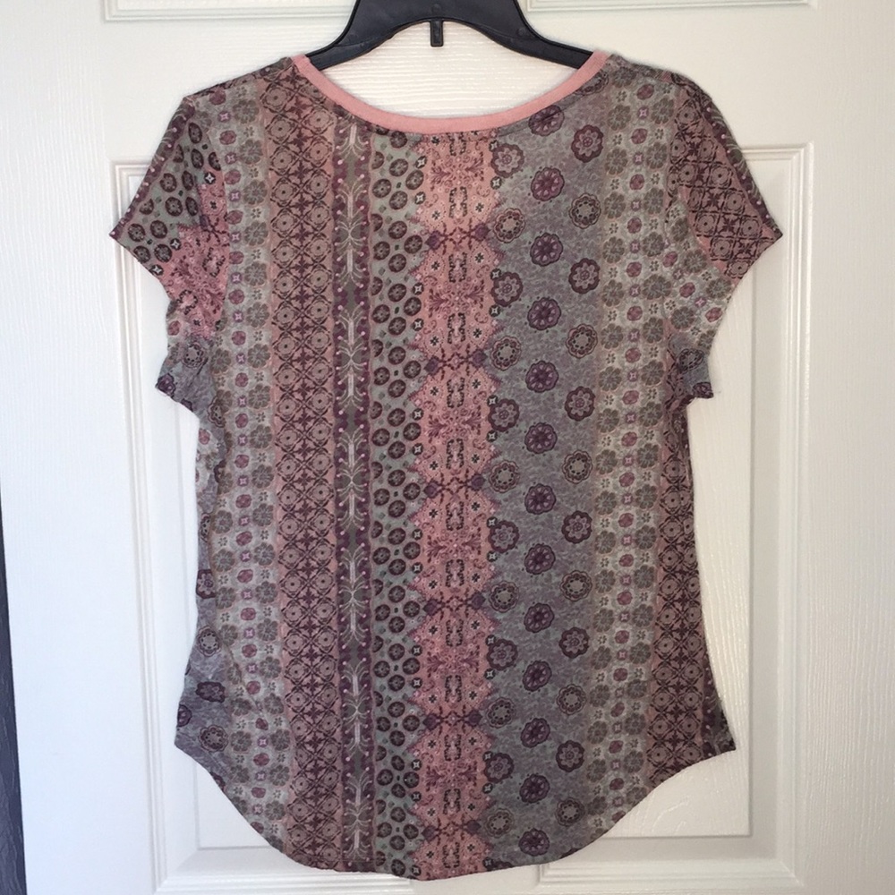 Wallflower Semi-Sheer Pocket Tee large - Picture 2 of 7